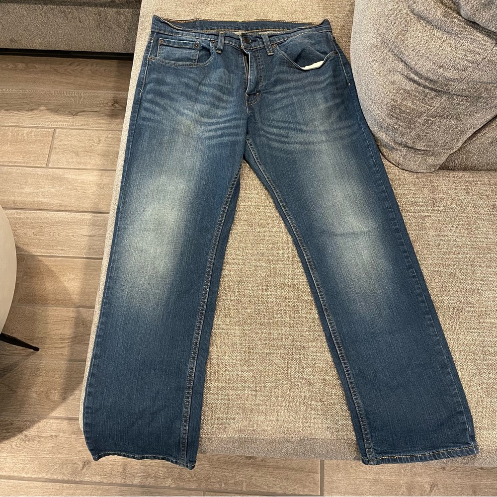 Levi's Men's Dark Blue Straight Jeans - Picture 3 of 4